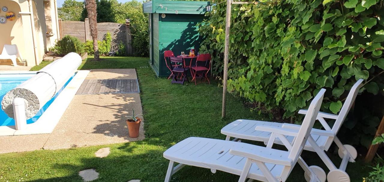 A la Topaze, Gite avec piscine privée chauffée pour 2 ou 3 Le May-sur-Evre Exterior foto