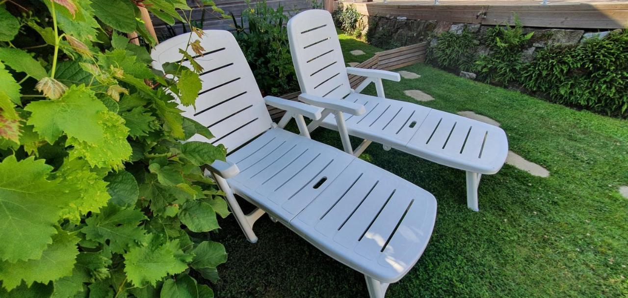 A la Topaze, Gite avec piscine privée chauffée pour 2 ou 3 Le May-sur-Evre Exterior foto