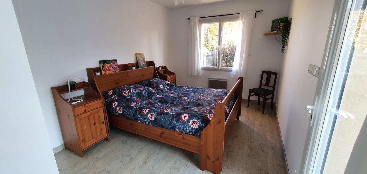 A la Topaze, Gite avec piscine privée chauffée pour 2 ou 3 Le May-sur-Evre Exterior foto