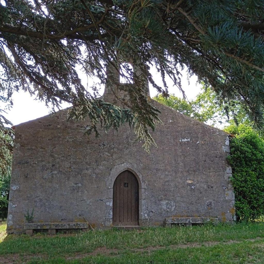 A la Topaze, Gite avec piscine privée chauffée pour 2 ou 3 Le May-sur-Evre Exterior foto